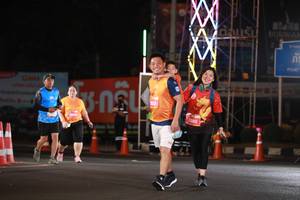 BIB: 28811
                            <button type="button" onclick="openModal(21618641)" class="btn btn-primary btn-sm float-right btn-popup" data-toggle="modal" data-target=".modal-high-quality">
                        <i class="fas fa-shopping-cart"></i> Add to Cart
                    </button>
                                            <button type="button" onclick="isThisMe(21618641, true)" class="btn btn-success btn-sm float-right btn-popup btn-isme hidden" data-toggle="tooltip" data-placement="bottom" title="นี่คือรูปของคุณใช่ไหม คลิกที่นี่เพื่อเอาเข้าอัลบั้ม">
                        <i class="fas fa-plus"></i> Add to album
                    </button>
                    <button type="button" onclick="isThisMe(21618641, false)" class="btn btn-warning btn-sm float-right btn-popup btn-isnotme hidden">
                        <i class="fas fa-ban"></i> Remove from album
                    </button>